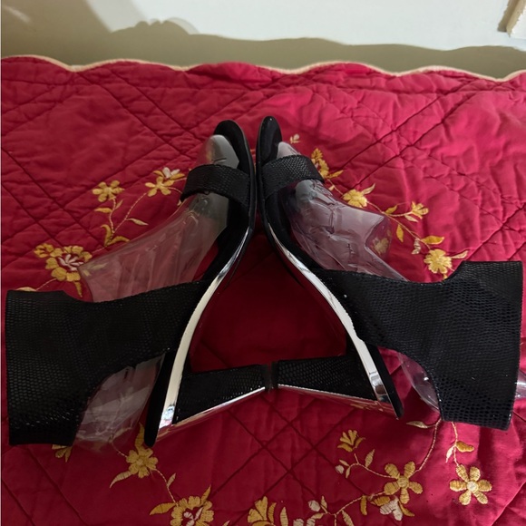 Onex Sz 6 Elegant Black Women's Heels EUC😊😊 - Picture 9 of 13